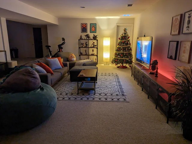 Renting Out A Basement Heres My Living Room Any Suggestions V0 Lbik8Dzrz4Ba1